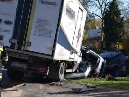 Karambol w Dąbrowie. Sprawcą jest 17-letni kierowca.
