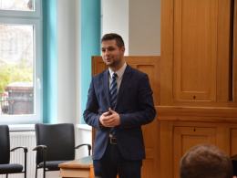 O ministerialną dotację na remont budynku zabiegał Patryk Jaki.