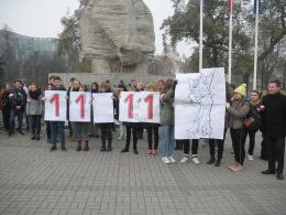 Niepodległościowy flash-mob w centrum Opola