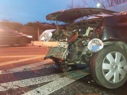 Nissan i volkswagen zderzyły się na ul. Sandomierskiej