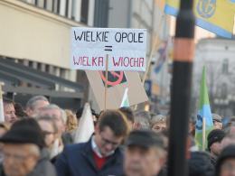 Duże Opole. 1500 przeciwników przemaszerowało ulicami miasta.