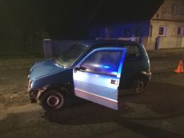 Wjechał w zaparkowane auto i uciekł