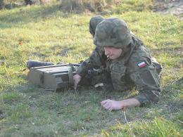 Żołnierze rezerwy szkolą się na poligonie w Winowie