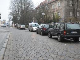 Ulica Osmańczyka jest dwukierunkowa. Zmiana zaskoczyła kierowców.