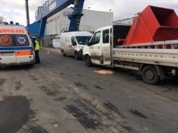 Wypadek na ul. Oświęcimskiej, dwie osoby w szpitalu