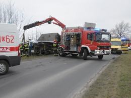 Śmiertelny wypadek pod Opolem. Ładunek przygniótł mężczyznę.