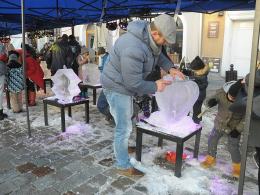 Lodowe rzeźby opanowały opolski rynek