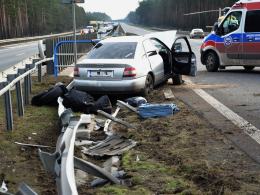 Wypadek na autostradzie A4. W akcji śmigłowiec LPR.