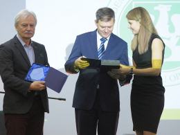 Wybitni sportowcy Uniwersytetu Opolskiego odebrali wyróżnienia