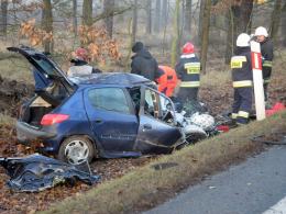 Wypadek podczas wyprzedzania, ciężarna kobieta w szpitalu
