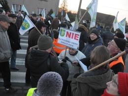 Blokada drogi w Czarnowąsach zakończona. "Czas na głodówkę".