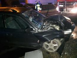 Toyota wjechała w budynek w Myślinie