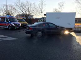 Wypadek na ul. Niemodlińskiej, jedna osoba ranna