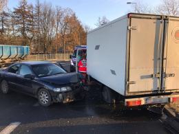 Wypadek na ul. Niemodlińskiej, jedna osoba ranna