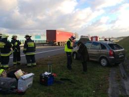 Citroen dachował na autostradzie A4
