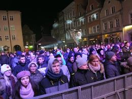 Opolanie wraz z Kayah przywitali na rynku rok 2017
