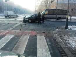Wypadek na skrzyżowaniu ul. Ozimskiej i Plebiscytowej. Ranna kobieta w szpitalu.