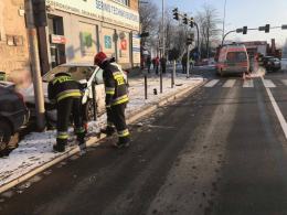 Wypadek na skrzyżowaniu ul. Ozimskiej i Plebiscytowej. Ranna kobieta w szpitalu.