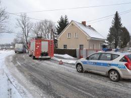 Czołowe zderzenie w Popielowie. Cztery osoby w szpitalu.
