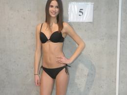 Piękne dziewczyny na castingu do konkursu Miss Opolszczyzny