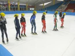 Ponad 200 zawodników rywalizuje na lodowisku Toropol