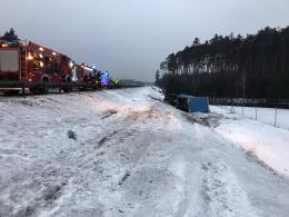 Ciężarówka przewróciła się na autostradzie A4