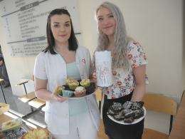 Martyna straciła mamę w pożarze. Pomagają jej studenci PO.