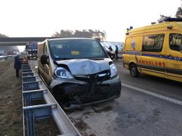 Zderzenie dwóch busów na autostradzie A4. Ranne 3 osoby.