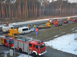 Zderzenie dwóch busów na autostradzie A4. Ranne 3 osoby.