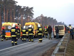 Zderzenie dwóch busów na autostradzie A4. Ranne 3 osoby.