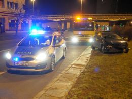 Mazda i BMW zderzyły się na rondzie