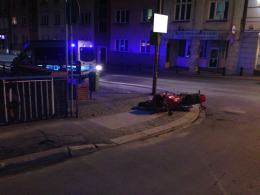 Motocyklista wywrócił się uciekając przed policją