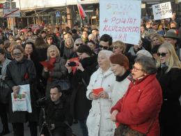 Kobiety stanęły w obronie swoich praw na Placu Wolności