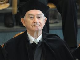 Nowi doktorzy honoris causa na Święcie UO