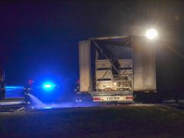Nocny pożar naczepy na autostradzie A4