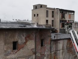 Pożar w dawnym browarze w Brzegu