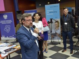 Studenci i absolwenci szukali pracy na PO