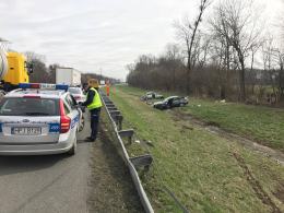 Zderzenie i dachowanie na A4, w akcji śmigłowiec LPR