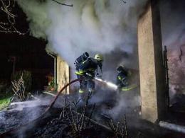 Spłonęła altanka na terenie ogródków działkowych