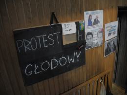Piąta doba głodówki. "Walczymy do końca".