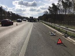 Zasnął za kierownicą, doprowadził do zderzenia na A4