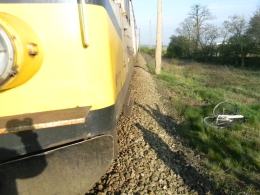 18-letni rowerzysta wjechał wprost pod pociąg