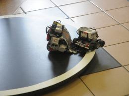 Młodzi zawodnicy i ich maszyny walczą w Opolskiej Lidze Robotów