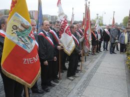 Opole upamiętniło bp Antoniego Adamiuka. Powstał skwer jego imienia.