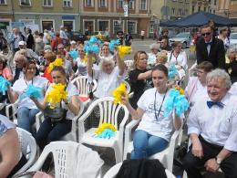 Seniorzy zaczynają bawić się w mieście