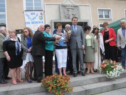 Seniorzy zaczynają bawić się w mieście