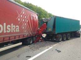 Dwie ciężarówki zderzyły się na autostradzie A4