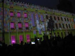 Mieszkańcy stworzyli interaktywny mapping na Rynku