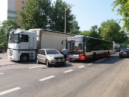 Autobus MZK zderzył się z autem osobowym