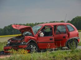 Nietrzeźwy kierowca sprawcą wypadku pod Komprachcicami